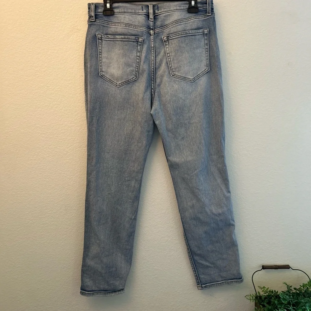 Studio Blue Size 30 Super Stretchy Distressed Denim